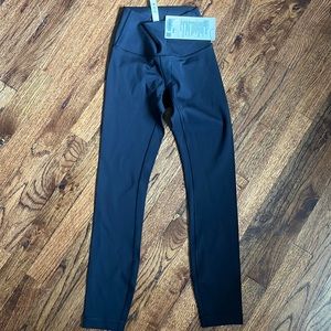Brand NEW lululemon leggings with tags.